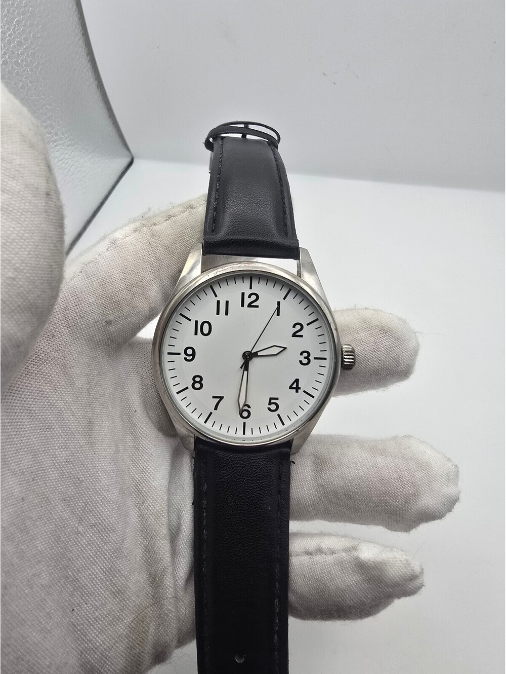 FMD FMDOGE025 Men's Quartz Watch White Dial Black Leather Strap Pilot Style